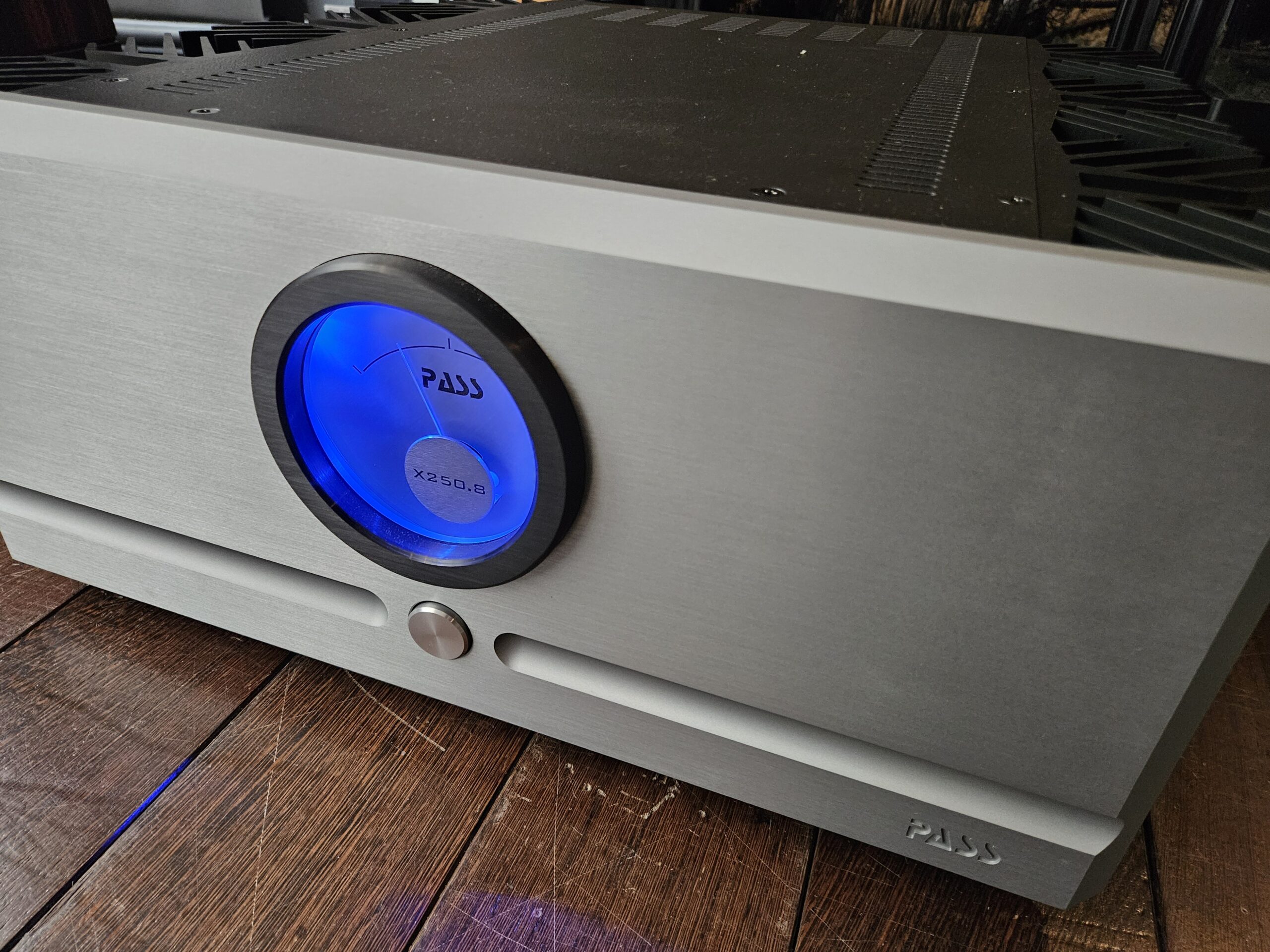 Amplificateur PASS X250.8 : un amplificateur universel