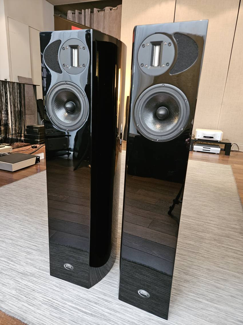 Apertura Armonia front