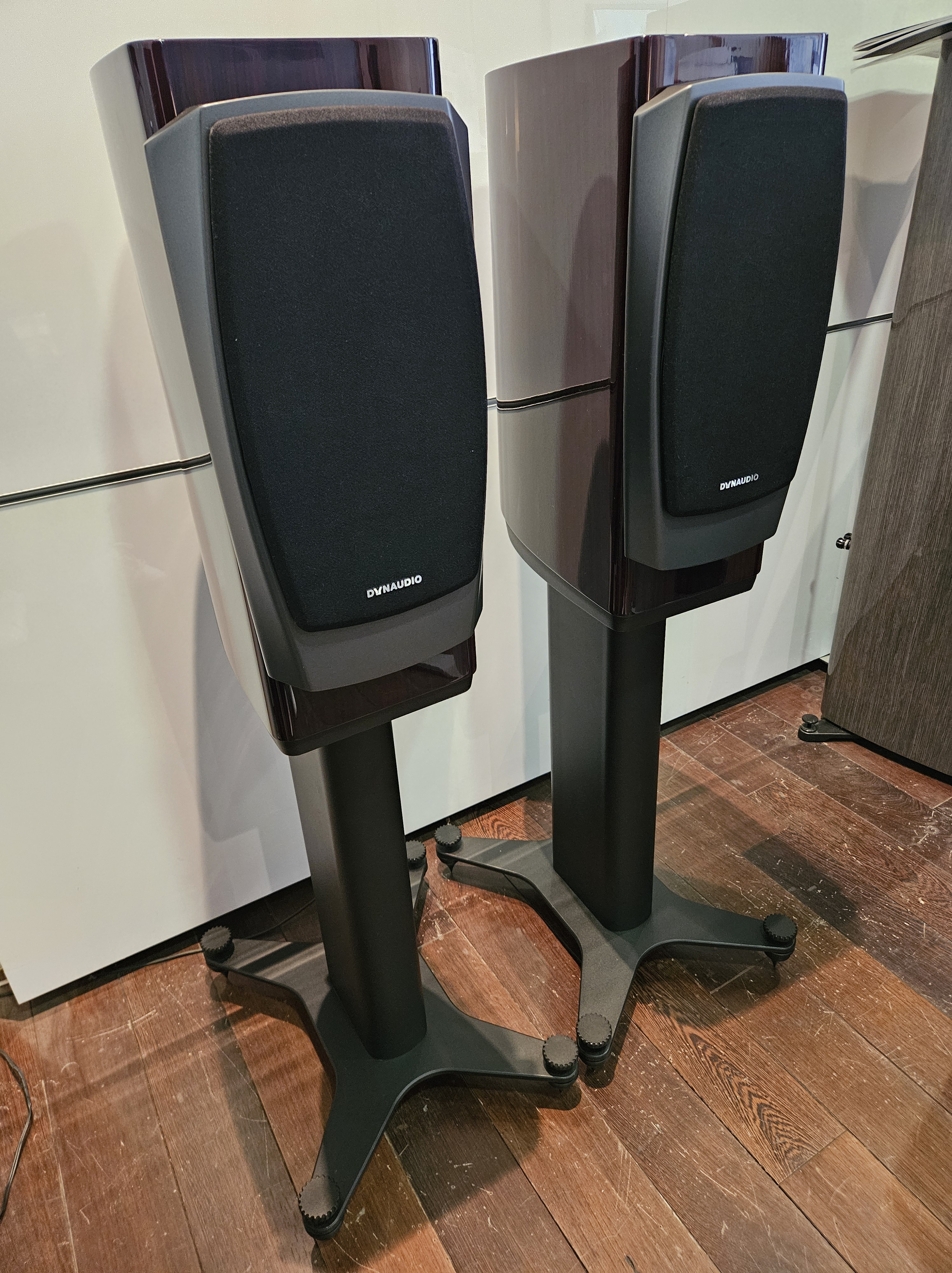 DYNAUDIO Confidence 20