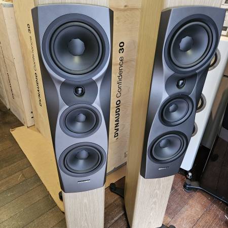 DYNAUDIO Confidence 30